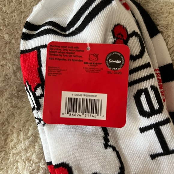 Hello Kitty 5 pack socks - Picture 4 of 4